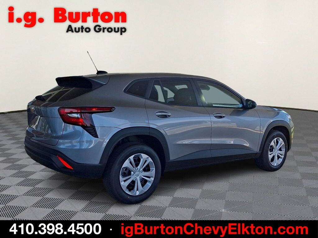 New 2026 Chevrolet Trax LS SUV