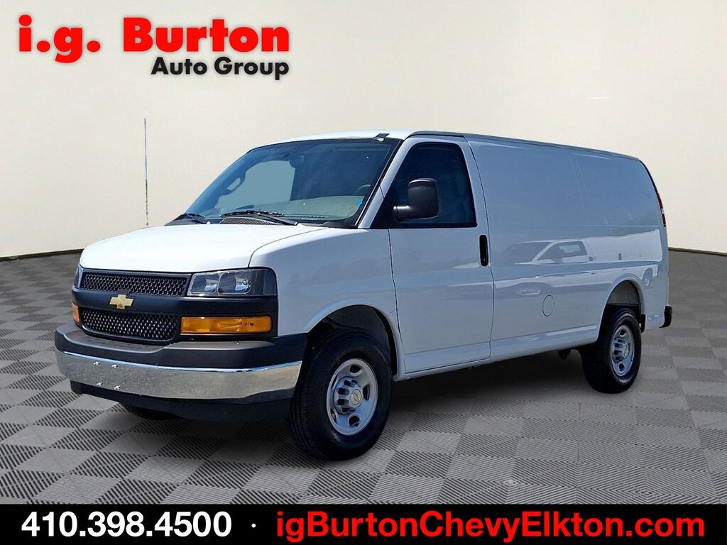 New 2026 Chevrolet Express 2500 Work Van Cargo Van