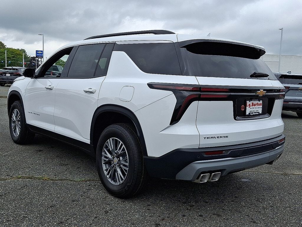 New 2027 Chevrolet Traverse LT SUV