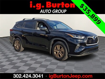 2023 Toyota Highlander Hybrid Bronze Edition SUV