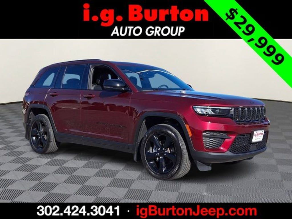 Used 2023 Jeep Grand Cherokee Altitude SUV