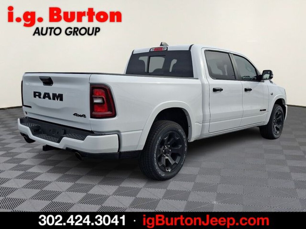 New 2026 Ram 1500 BIG HORN CREW CAB 4X4 5'7 BOX Pickup