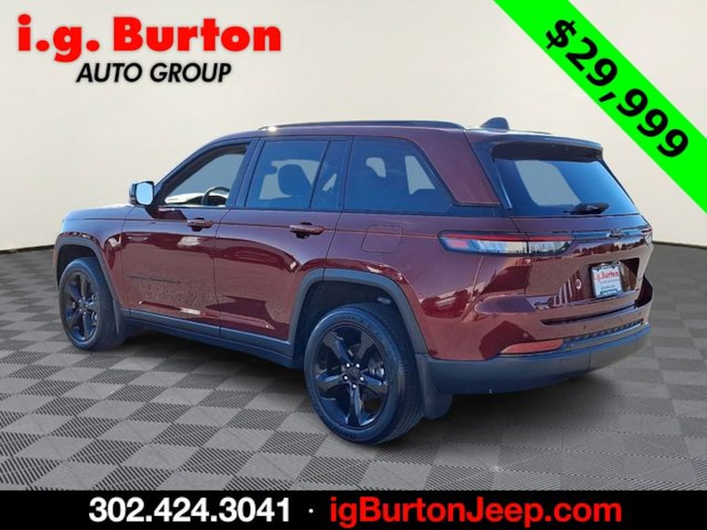 Used 2023 Jeep Grand Cherokee Altitude SUV