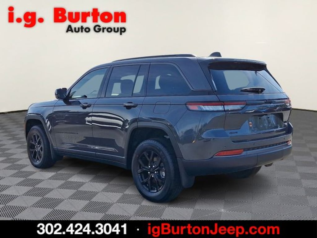 New 2026 Jeep Grand Cherokee LAREDO ALTITUDE 4X4 Sport Utility