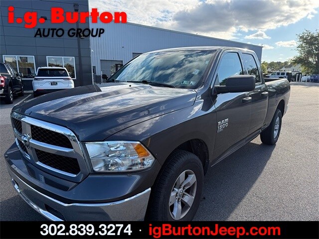 2024 Ram 1500 Classic SLT photo 2