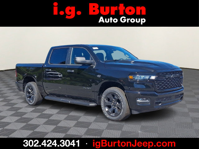 2027 Ram 1500 EXPRESS CREW CAB 4X4 5'7 BOX Pickup