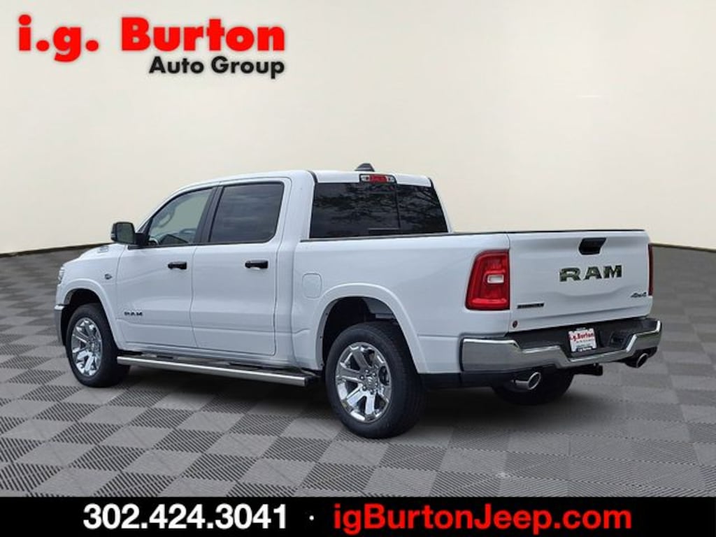 New 2026 Ram 1500 BIG HORN CREW CAB 4X4 5'7 BOX Pickup