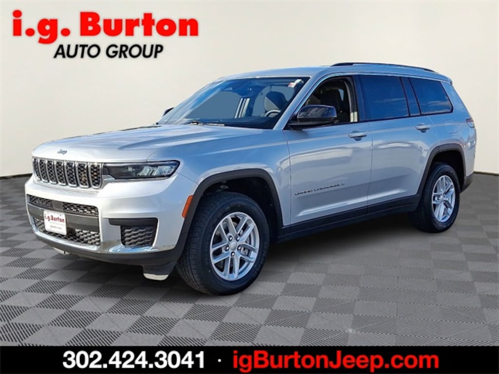 Used 2023 Jeep Grand Cherokee L Laredo SUV