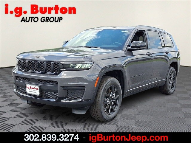 2025 Jeep Grand Cherokee Altitude photo 2