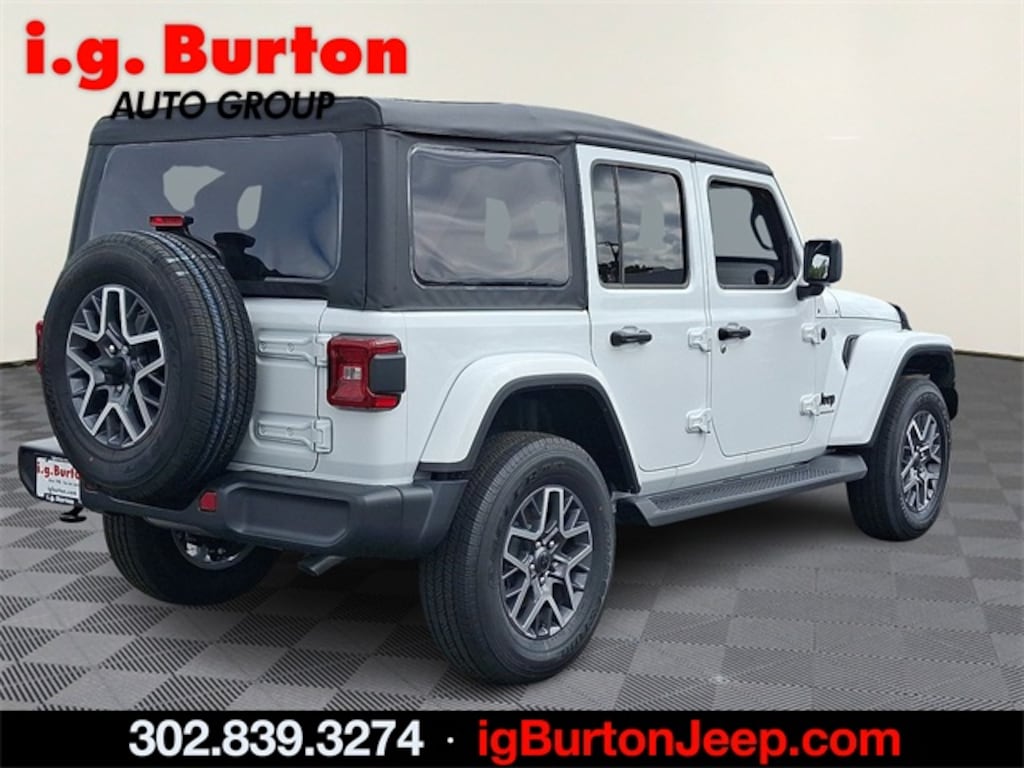 New 2025 Jeep Wrangler 4-DOOR SAHARA Sport Utility