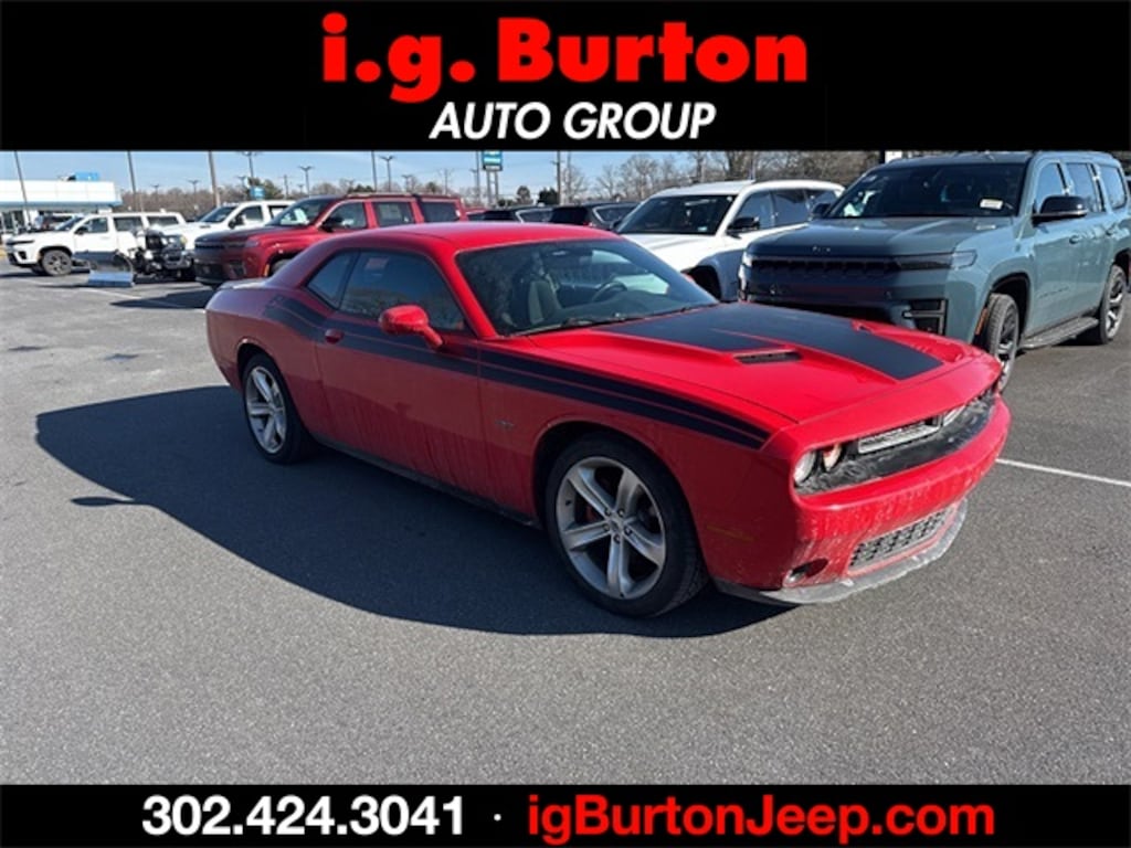 Used 2017 Dodge Challenger R/T Coupe