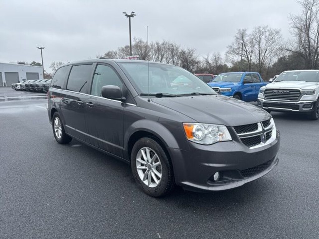 Used 2019 Dodge Grand Caravan SXT Minivan/Van
