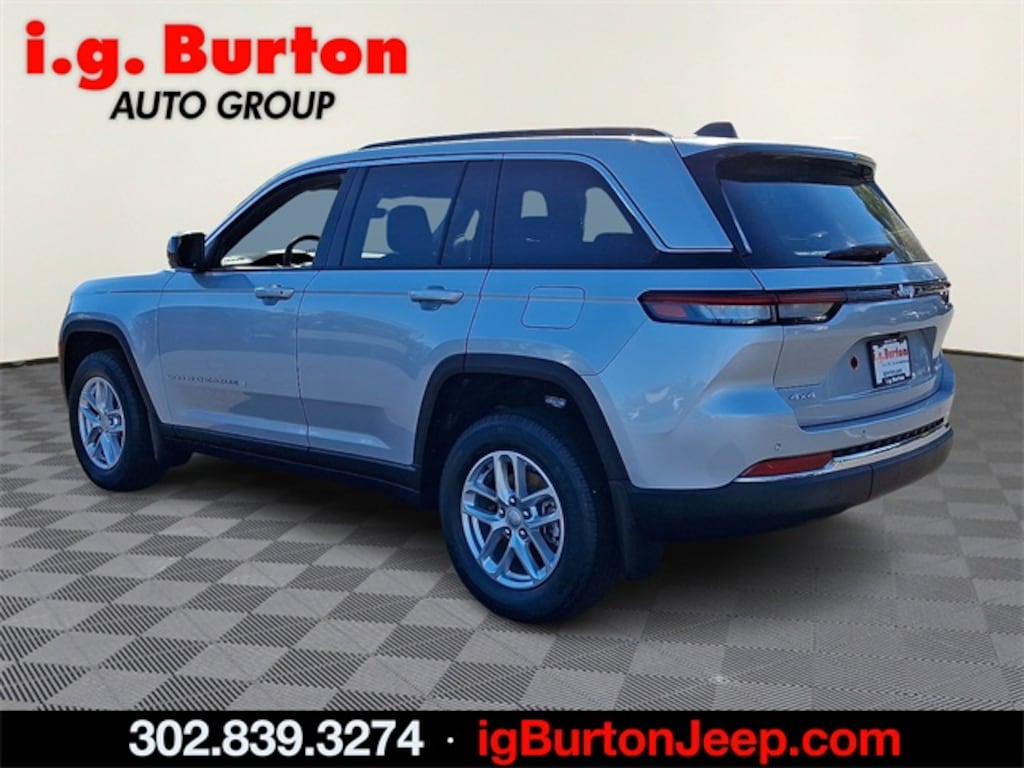 New 2025 Jeep Grand Cherokee LAREDO X 4X4 Sport Utility