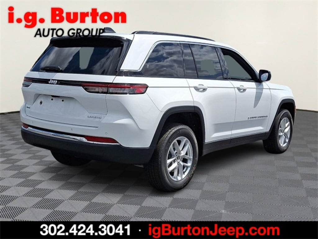 New 2025 Jeep Grand Cherokee LAREDO X 4X4 Sport Utility
