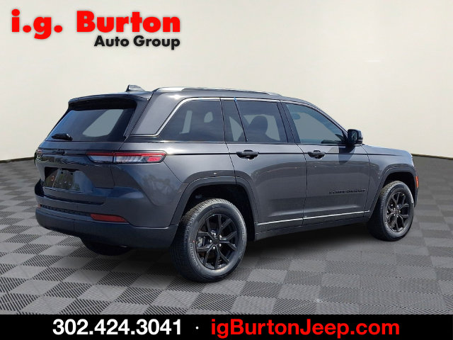 New 2026 Jeep Grand Cherokee LAREDO 4X4 Sport Utility