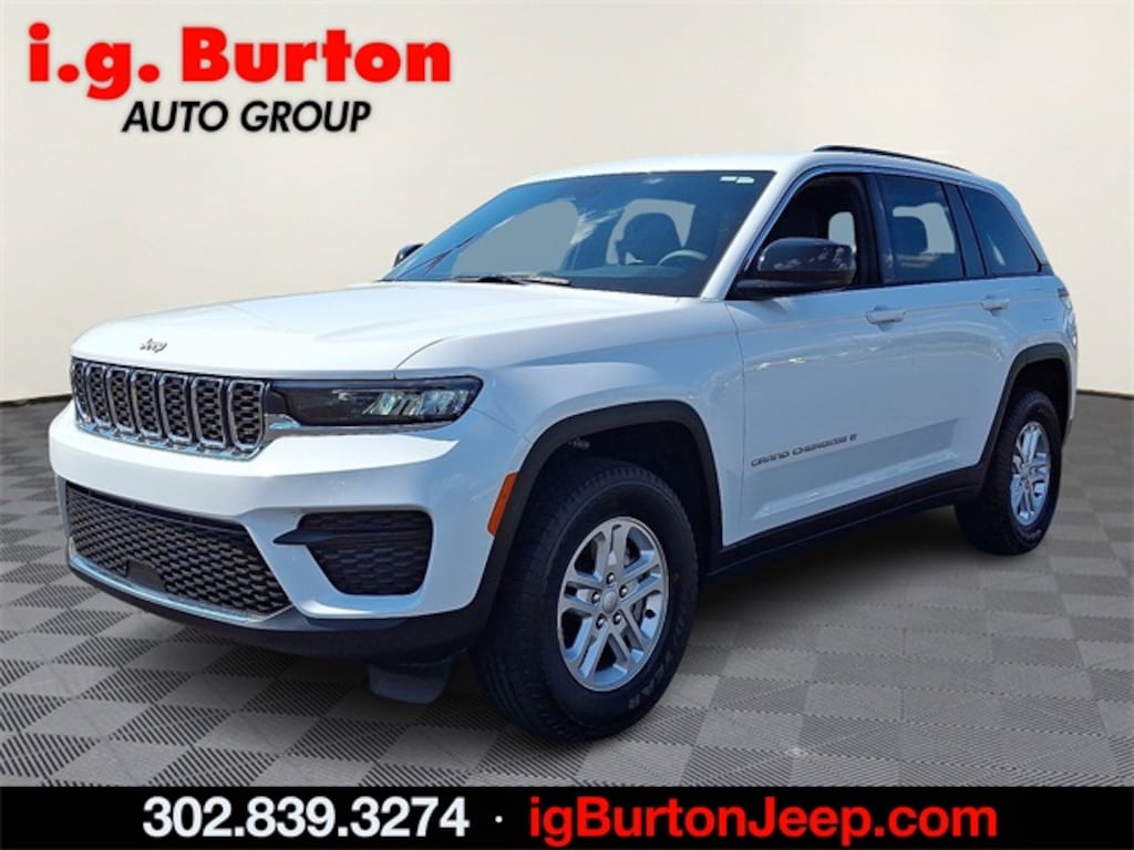 New 2025 Jeep Grand Cherokee LAREDO 4X4 Sport Utility