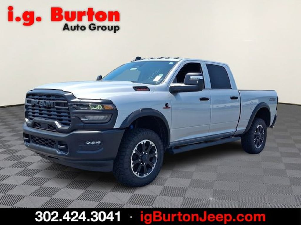 New 2026 Ram 2500 WARLOCK CREW CAB 4X4 6'4 BOX Pickup