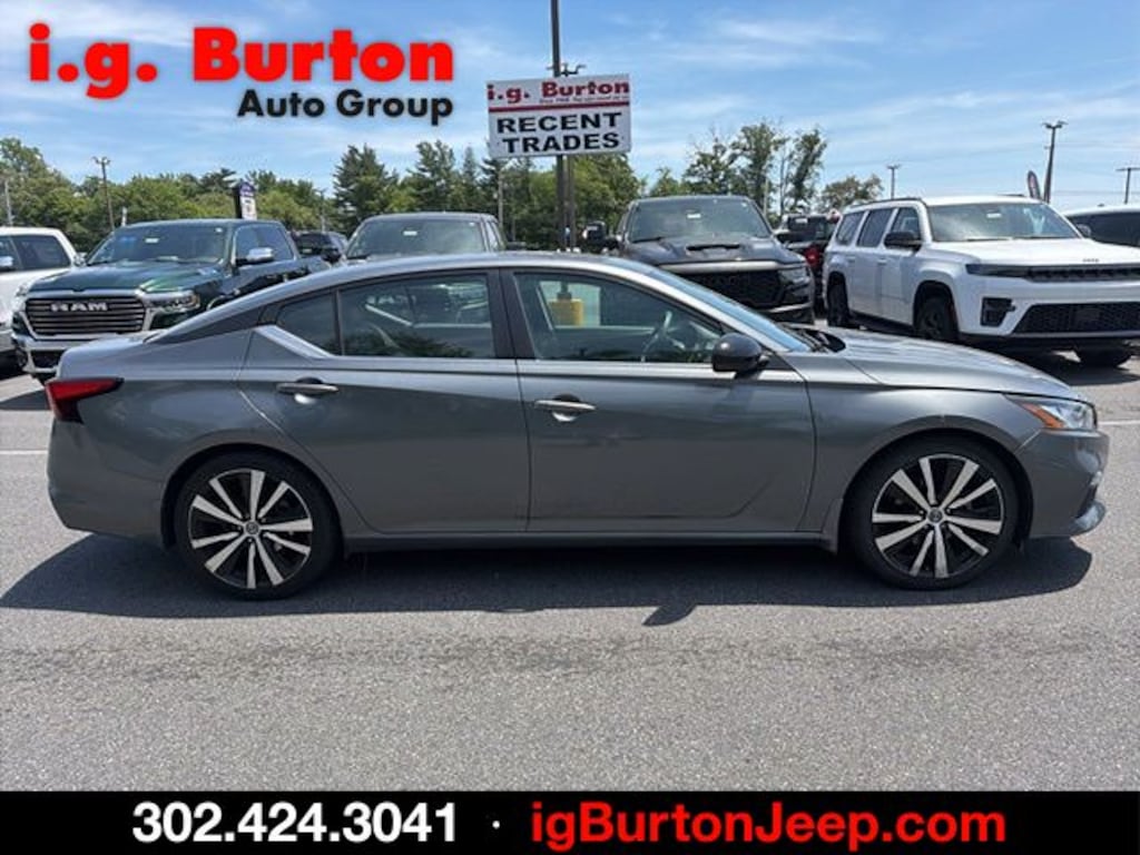 Used 2020 Nissan Altima 2.5 SR Sedan