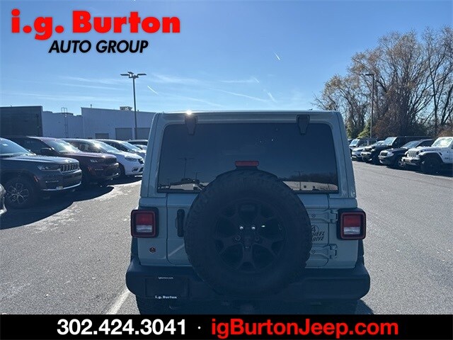 2023 Jeep Wrangler Willys photo 4