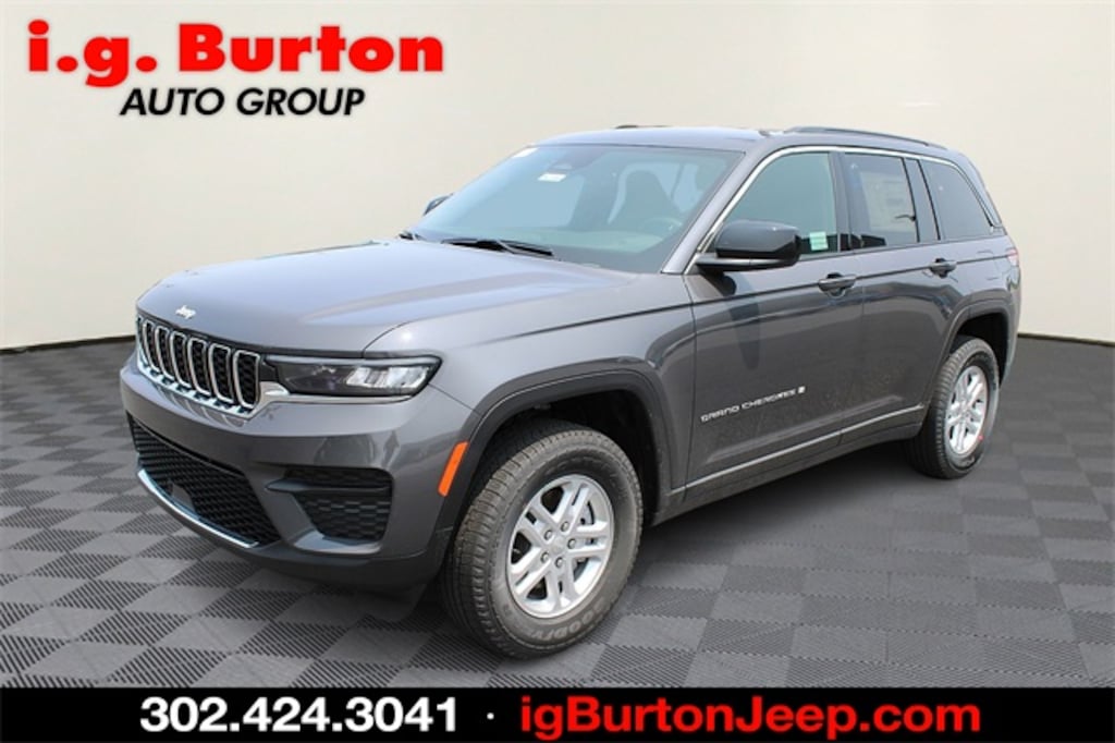 New 2025 Jeep Grand Cherokee LAREDO 4X4 Sport Utility