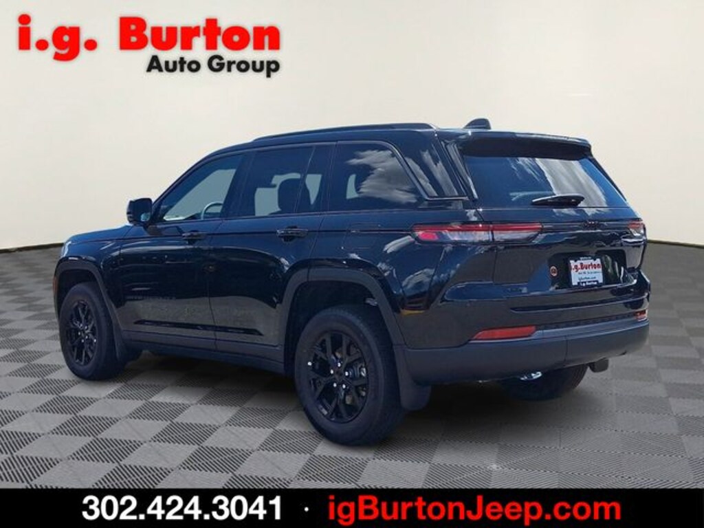 New 2026 Jeep Grand Cherokee LAREDO ALTITUDE 4X4 Sport Utility
