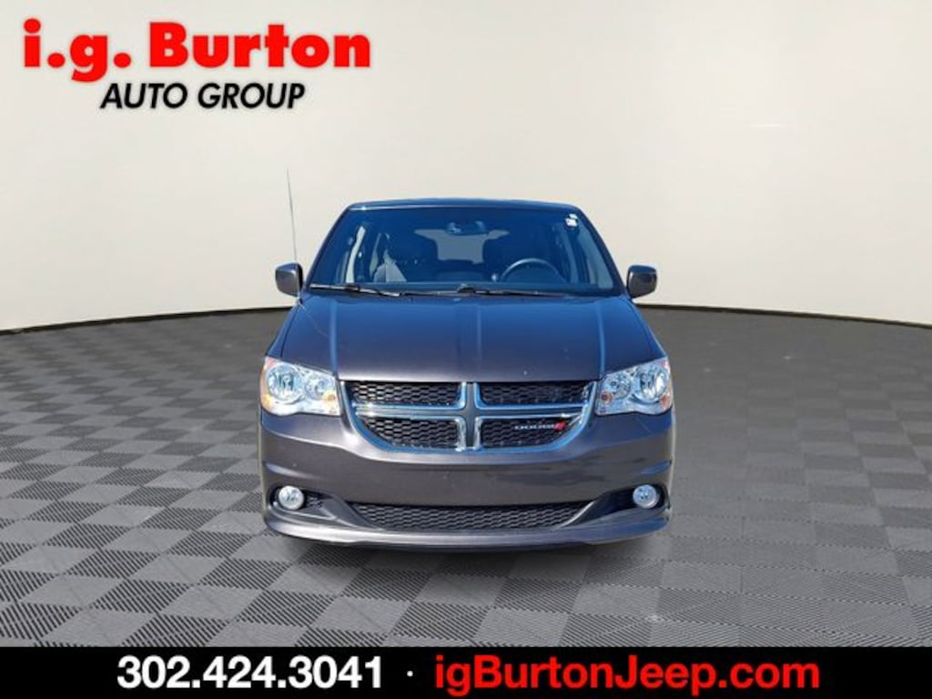 Used 2019 Dodge Grand Caravan SXT Minivan/Van