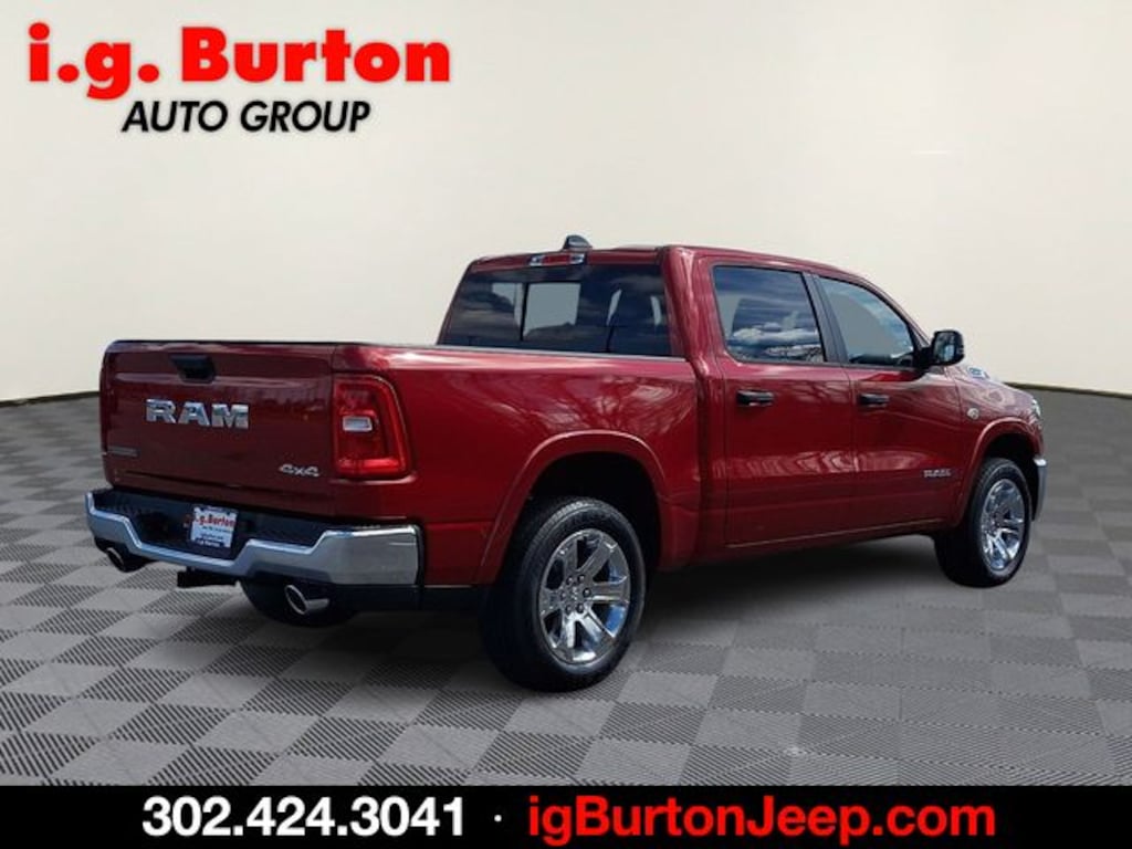 New 2026 Ram 1500 BIG HORN CREW CAB 4X4 5'7 BOX Pickup