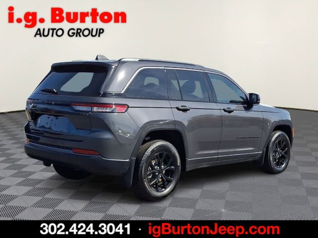 New 2026 Jeep Grand Cherokee LAREDO ALTITUDE 4X4 Sport Utility