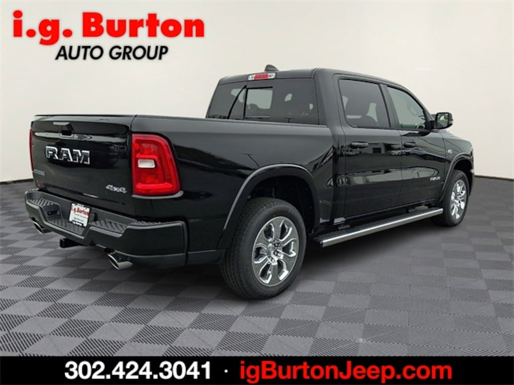 New 2026 Ram 1500 BIG HORN CREW CAB 4X4 5'7 BOX Pickup