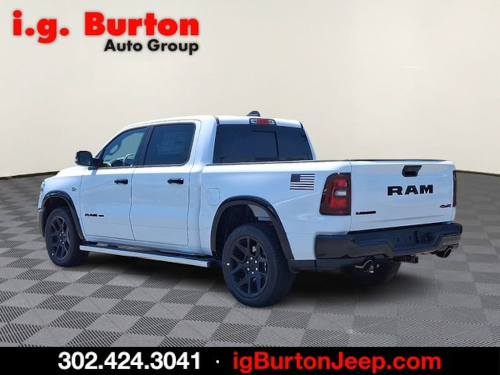 New 2026 Ram 1500 LARAMIE CREW CAB 4X4 5'7 BOX Pickup