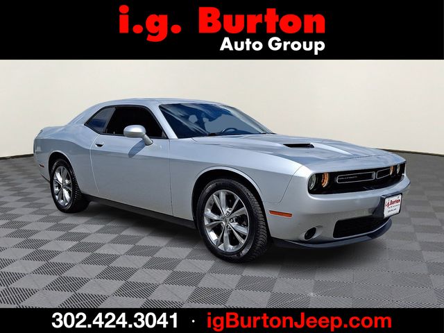 2020 Dodge Challenger SXT Auto AWD's photo