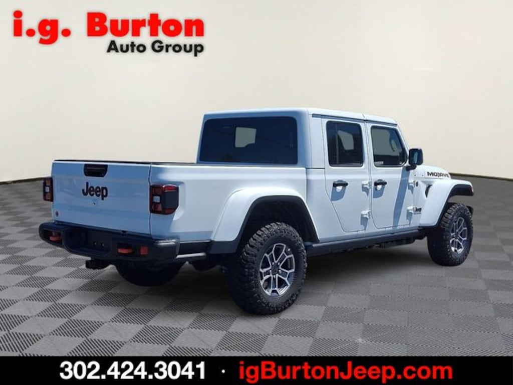 New 2026 Jeep Gladiator MOJAVE X 4X4 Pickup