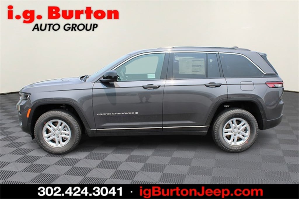 New 2025 Jeep Grand Cherokee LAREDO 4X4 Sport Utility