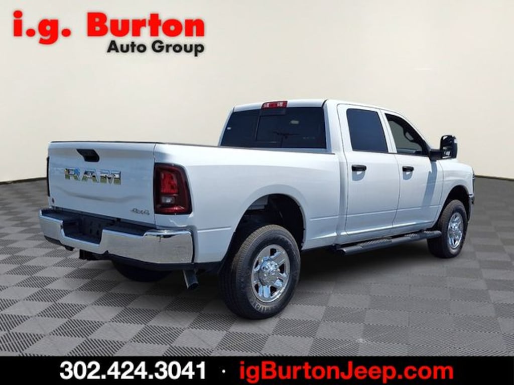 New 2026 Ram 2500 TRADESMAN CREW CAB 4X4 6'4 BOX Pickup