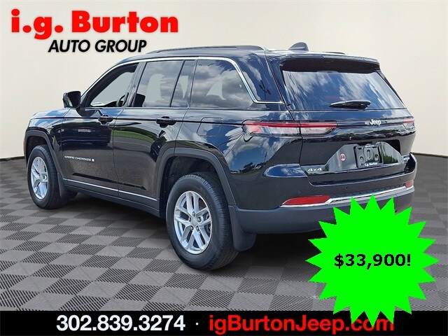 2025 Jeep Grand Cherokee Laredo X photo 3