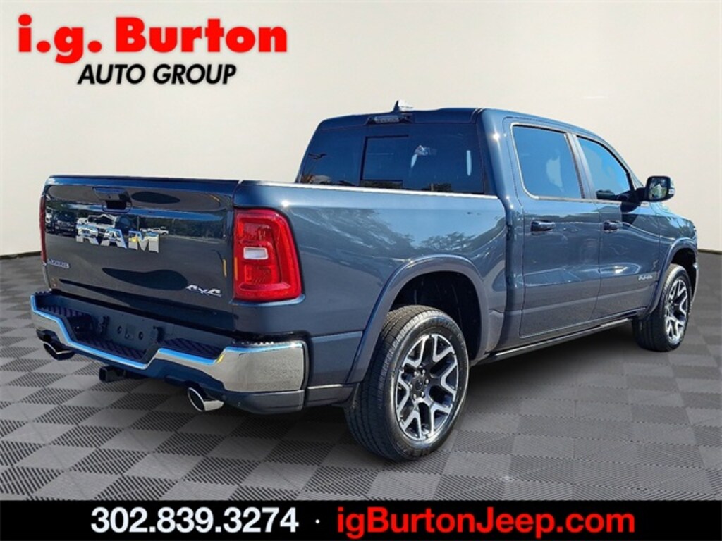 New 2026 Ram 1500 LARAMIE CREW CAB 4X4 5'7 BOX Pickup