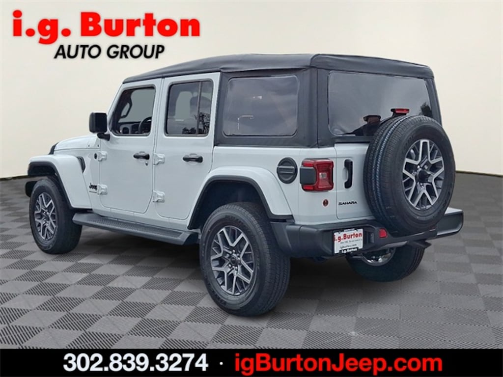 New 2025 Jeep Wrangler 4-DOOR SAHARA Sport Utility
