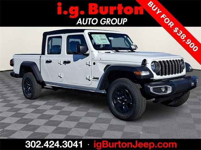 2026 Jeep Gladiator Sport's photo