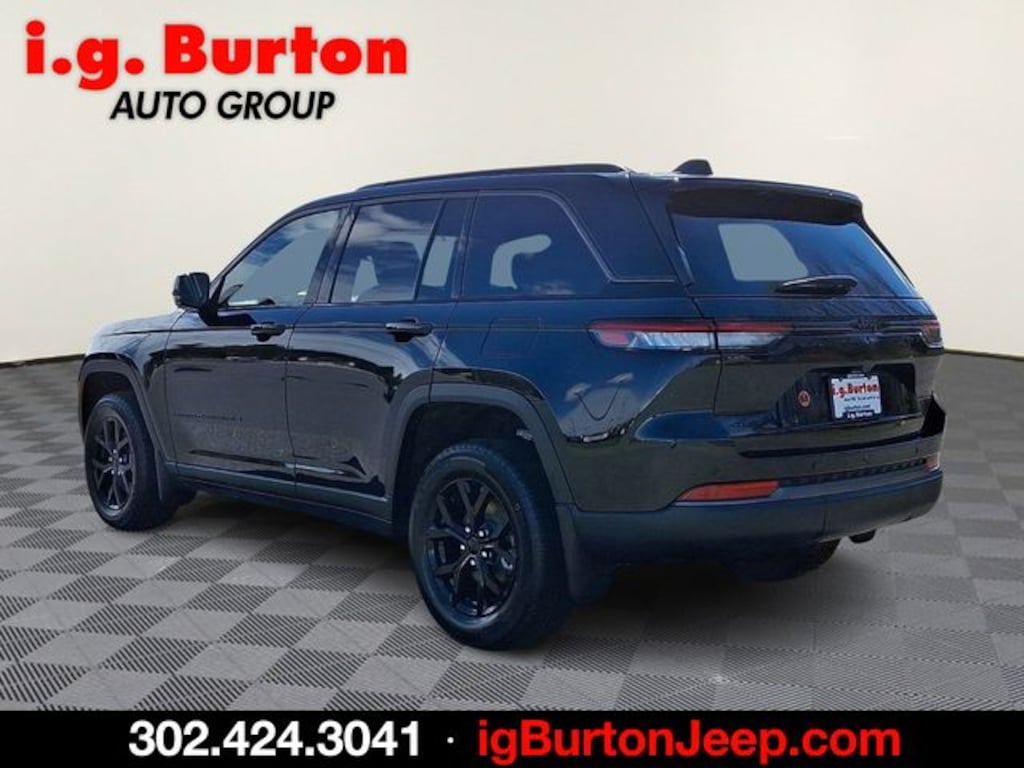 New 2026 Jeep Grand Cherokee LAREDO ALTITUDE 4X4 Sport Utility