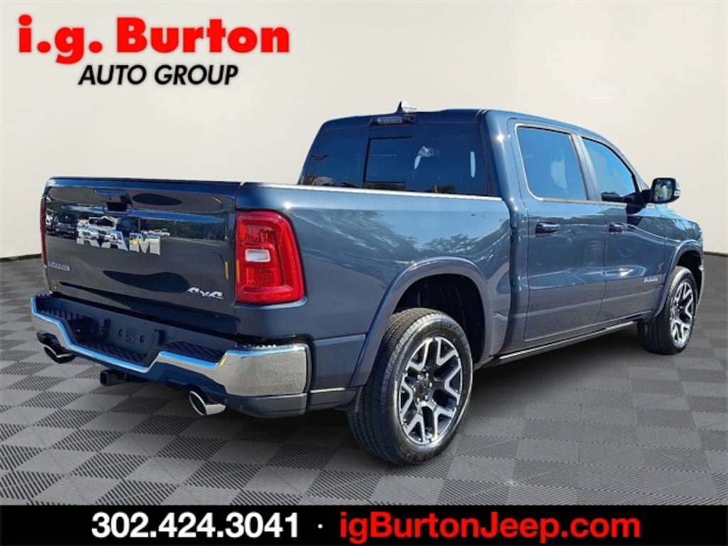 New 2026 Ram 1500 LARAMIE CREW CAB 4X4 5'7 BOX Pickup