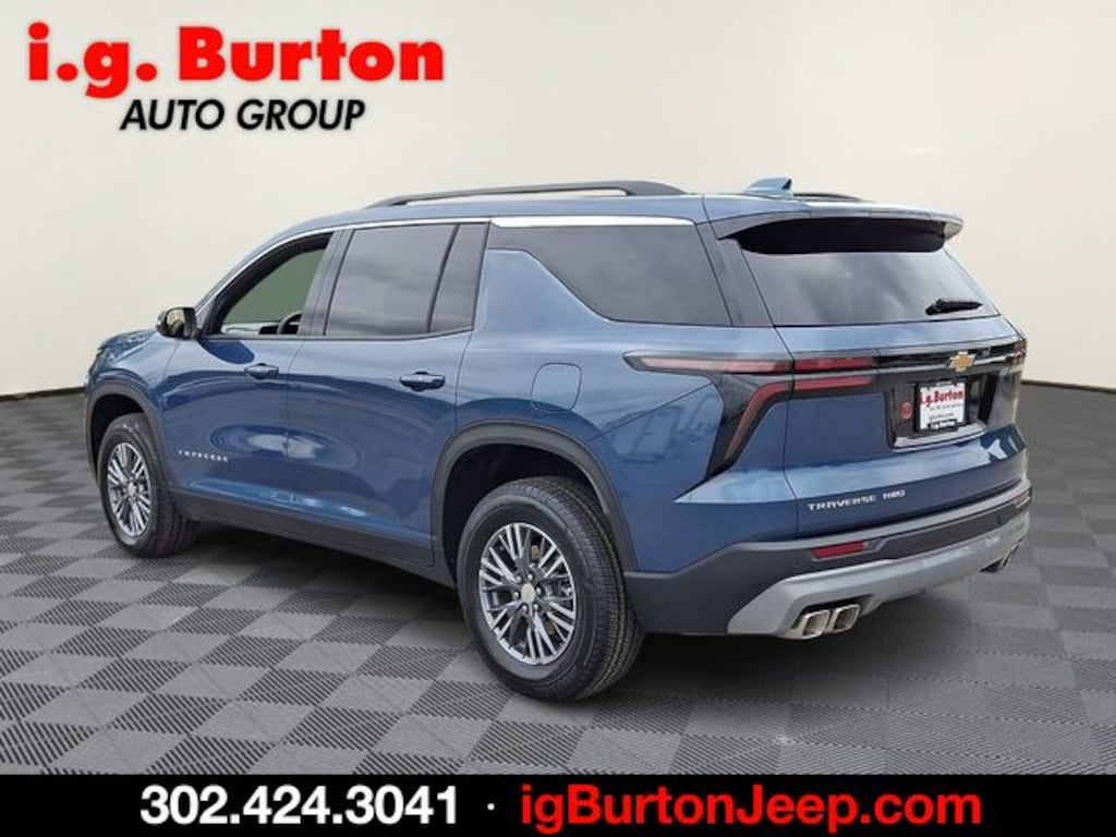 Used 2026 Chevrolet Traverse LT SUV