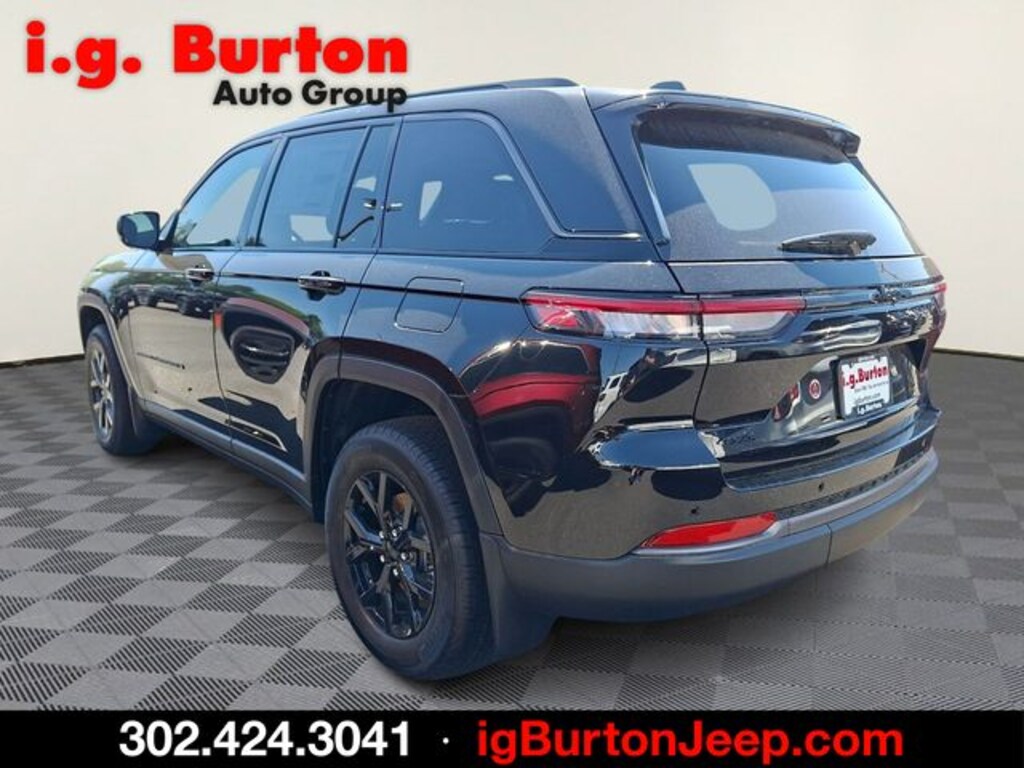 New 2026 Jeep Grand Cherokee LAREDO ALTITUDE 4X4 Sport Utility