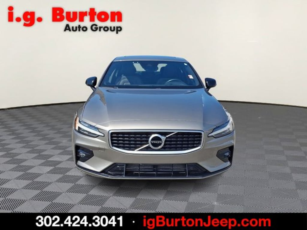 Used 2019 Volvo S60 T6 R-Design Sedan