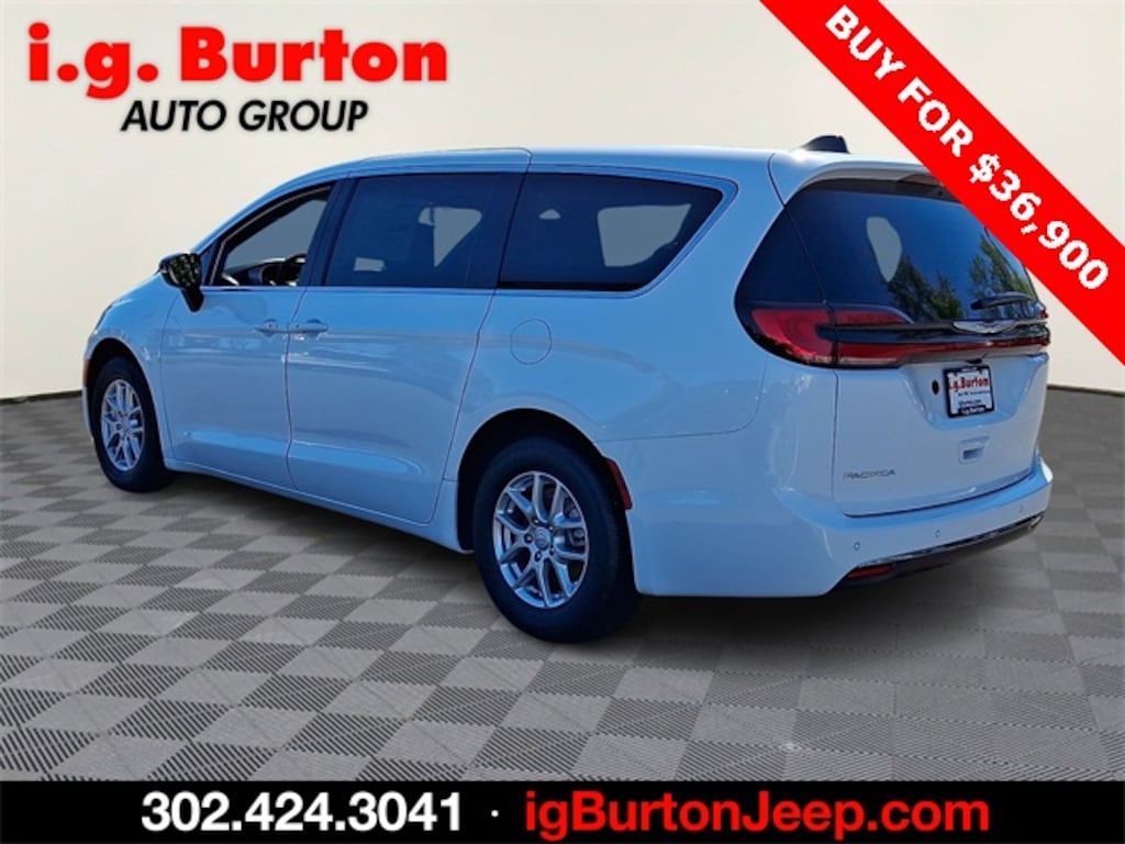 New 2026 Chrysler Pacifica SELECT Passenger Van