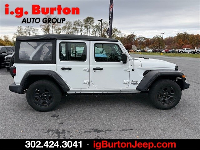 2019 Jeep Wrangler Unlimited Sport photo 2