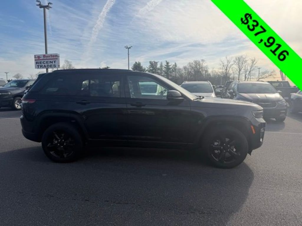 Used 2025 Jeep Grand Cherokee Limited SUV