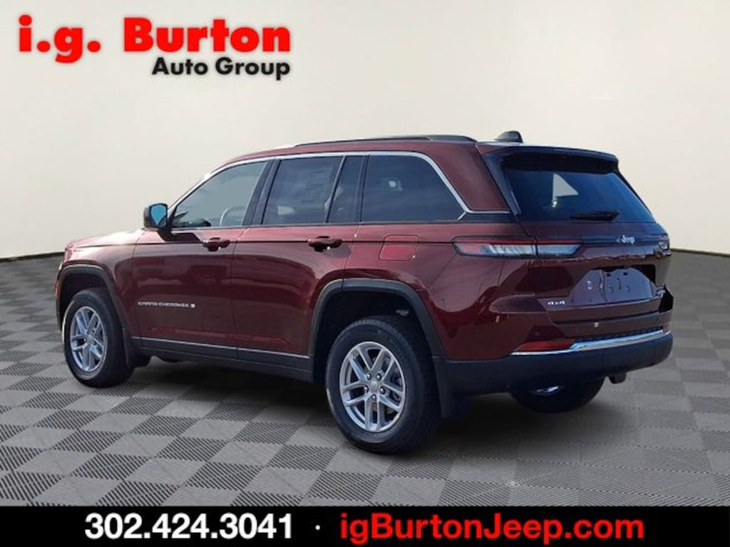New 2026 Jeep Grand Cherokee LAREDO 4X4 Sport Utility