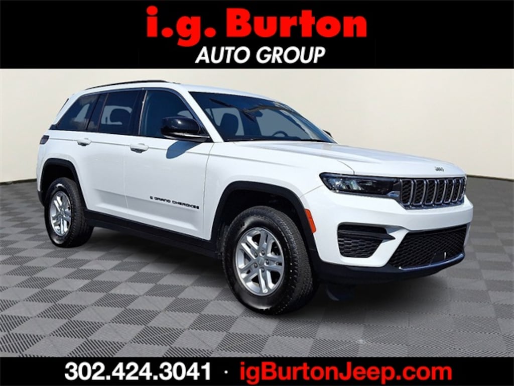 New 2025 Jeep Grand Cherokee LAREDO 4X4 Sport Utility