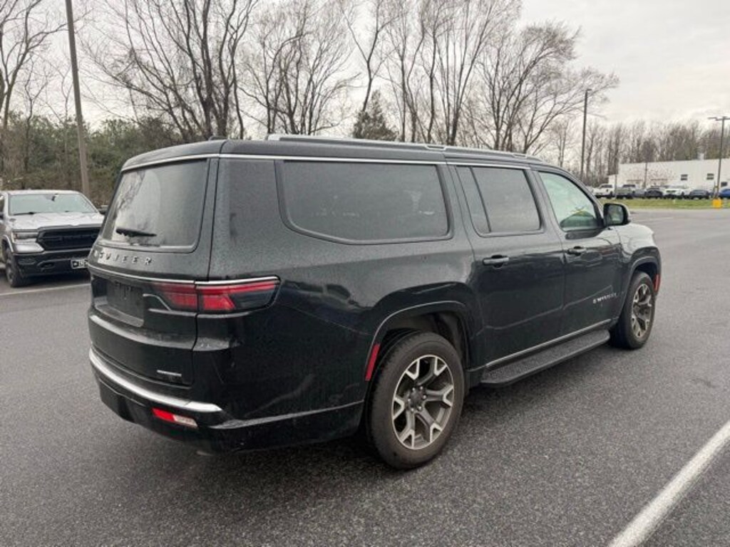 Used 2024 Jeep Wagoneer L Series III SUV