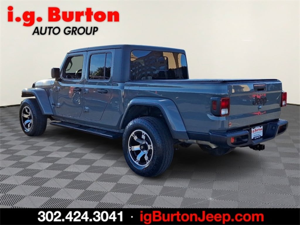 Used 2022 Jeep Gladiator Sport Truck